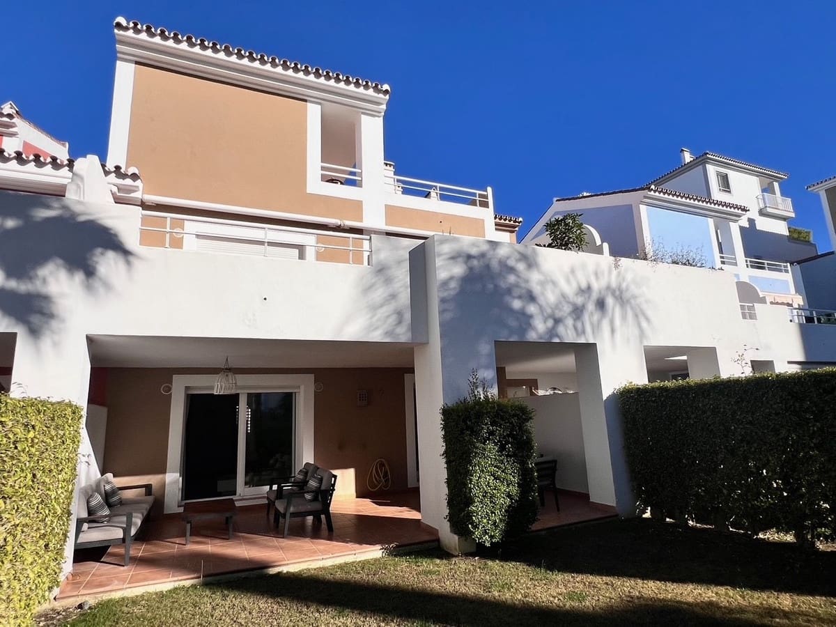 2 sovrum Lägenhet till salu i New Golden Mile med pool - 419 000 € (Ref: 9663964)