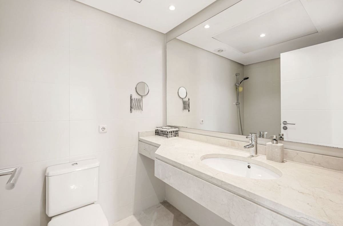 2 sovrum Lägenhet till salu i Casares med pool - 440 000 € (Ref: 9663965)