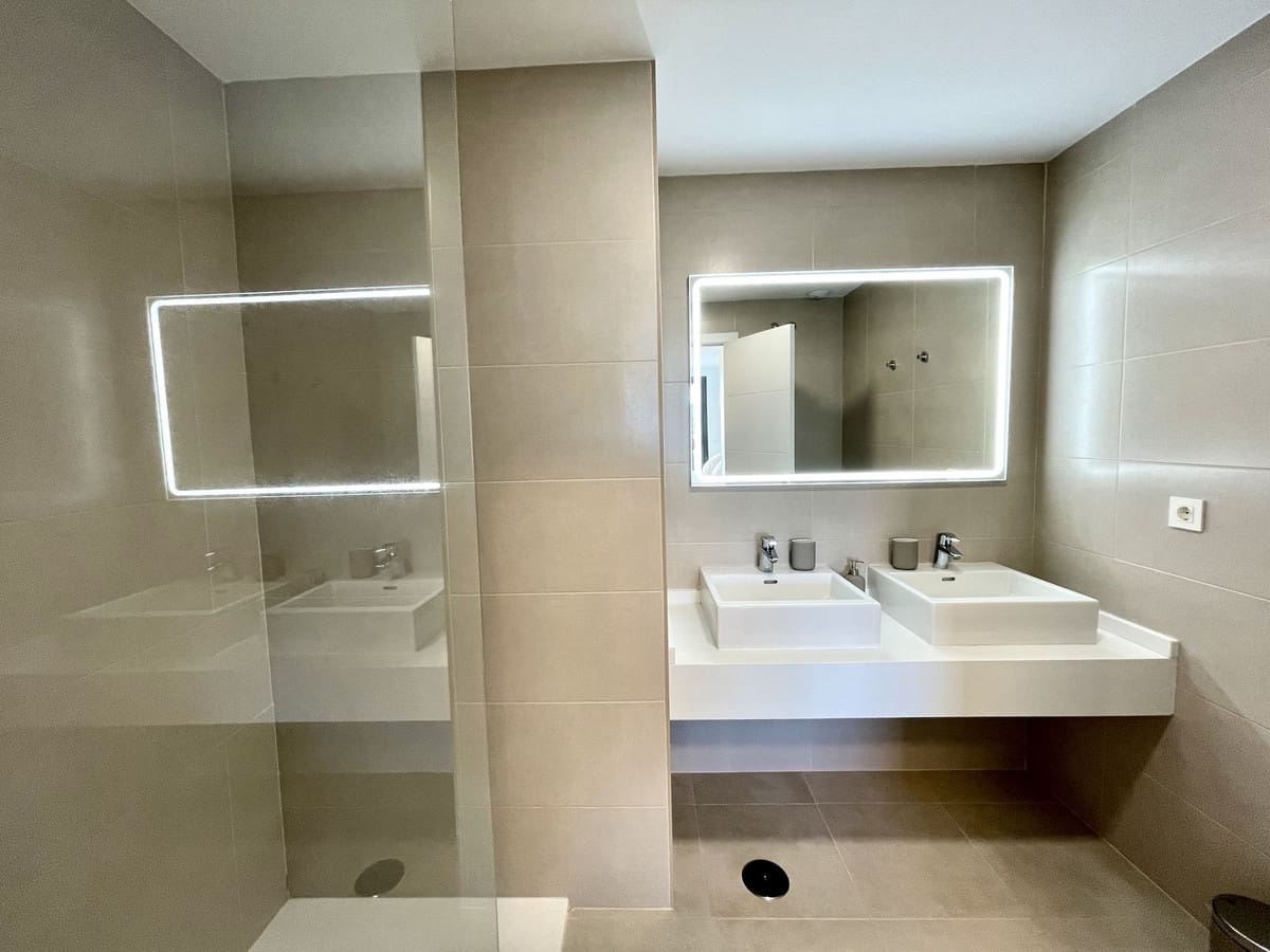 3 makuuhuone Huoneisto myytävänä paikassa Las Lagunas de Mijas mukana uima-altaan - 499 900 € (Ref: 9663966)