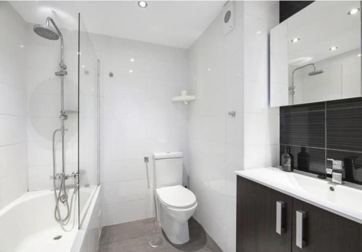 Apartamento de 2 habitaciones en Nueva Andalucia en venta con piscina - 475.000 € (Ref: 9663968)