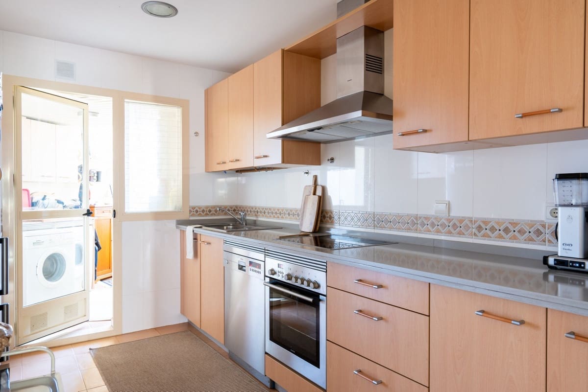 2 quarto Apartamento para venda em Mijas Costa com piscina - 499 000 € (Ref: 9663969)