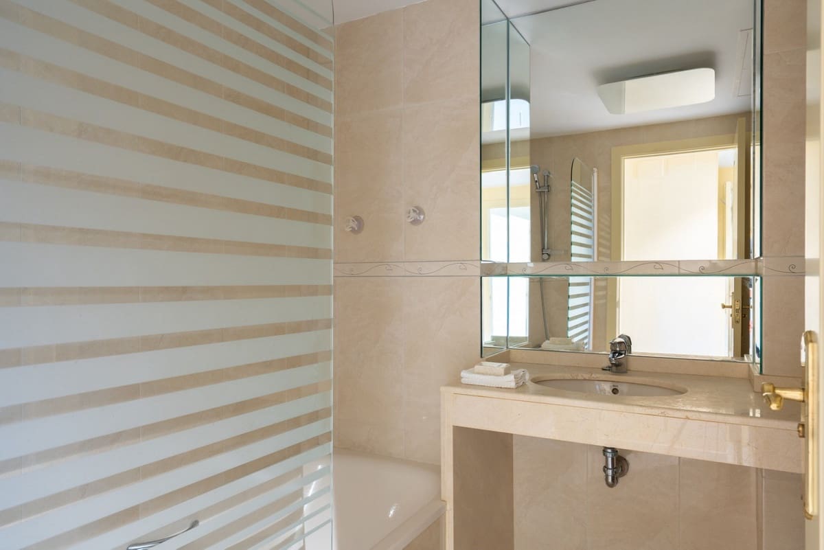 2 quarto Apartamento para venda em Mijas Costa com piscina - 499 000 € (Ref: 9663969)