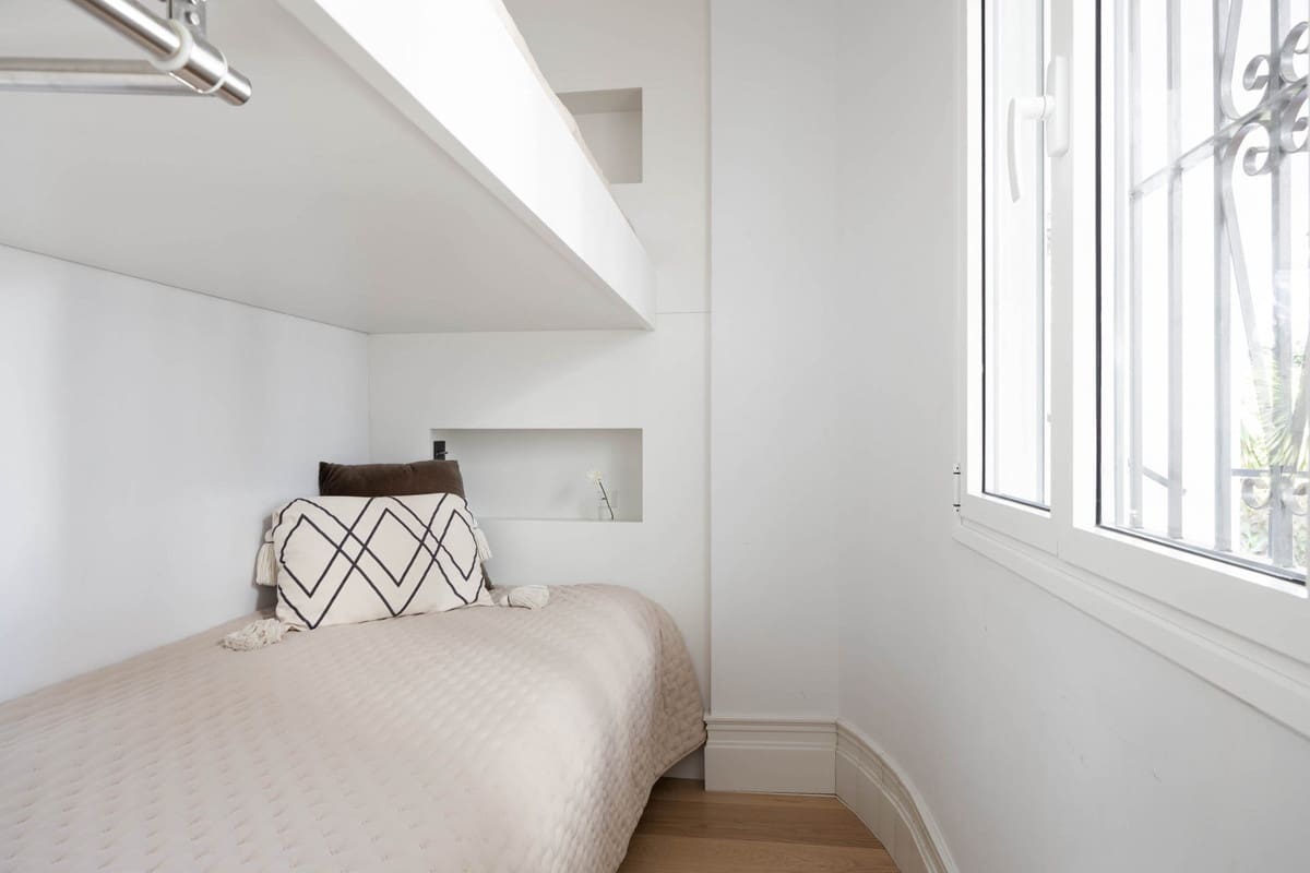 Apartamento de 2 habitaciones en Nueva Andalucia en venta con piscina - 495.000 € (Ref: 9663970)