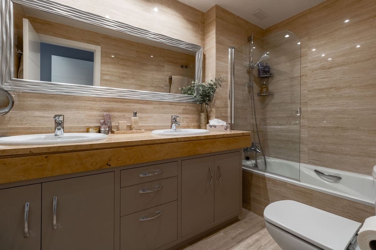 2 soverom Leilighet til salgs i La Cala de Mijas med svømmebasseng - € 475 000 (Ref: 9663973)