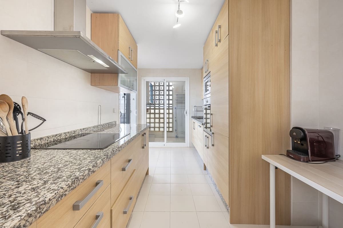 3 sovrum Lägenhet till salu i La Mairena med pool garage - 459 000 € (Ref: 9663978)