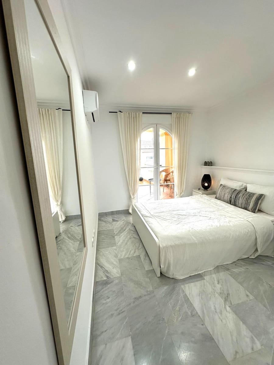 2 sovrum Lägenhet till salu i Nueva Andalucia med pool - 490 000 € (Ref: 9663980)