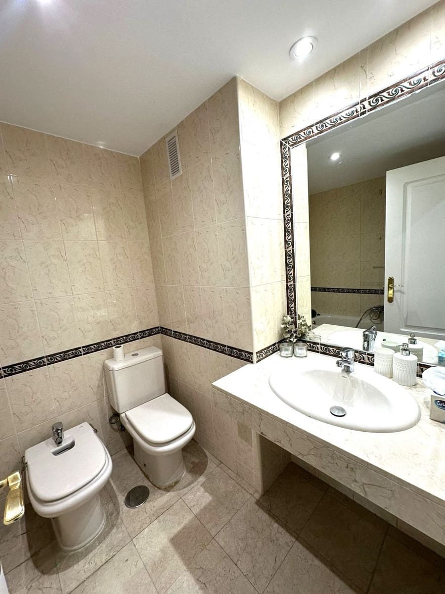 2 sovrum Lägenhet till salu i Nueva Andalucia med pool - 490 000 € (Ref: 9663980)