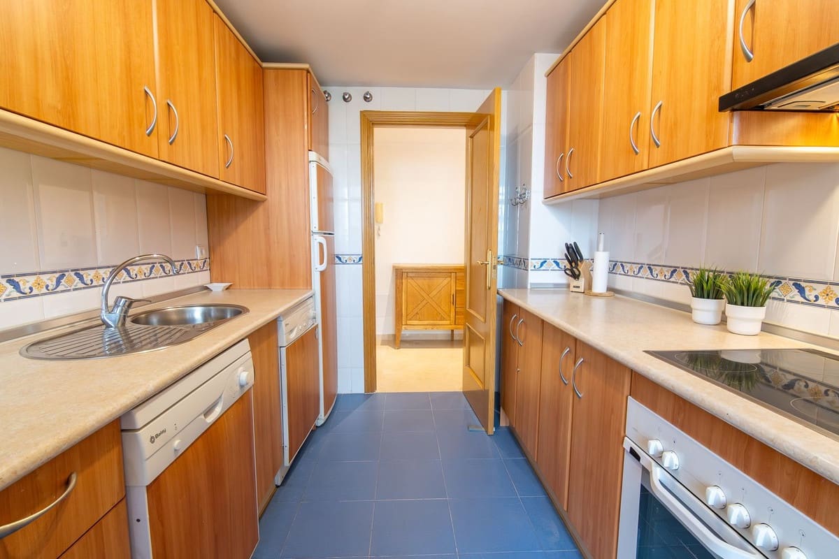 3 soverom Leilighet til salgs i Estepona med svømmebasseng - € 420 000 (Ref: 9663981)