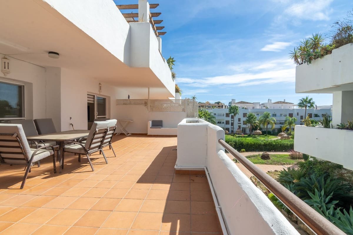 3 soverom Leilighet til salgs i Estepona med svømmebasseng - € 420 000 (Ref: 9663981)