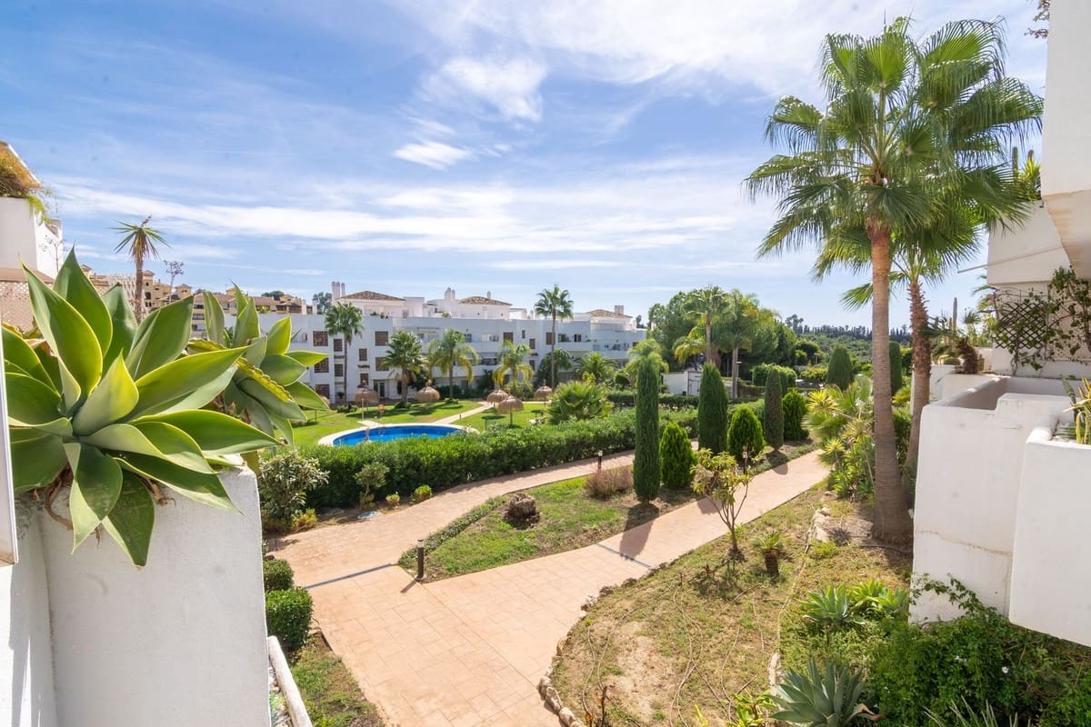 3 soverom Leilighet til salgs i Estepona med svømmebasseng - € 420 000 (Ref: 9663981)