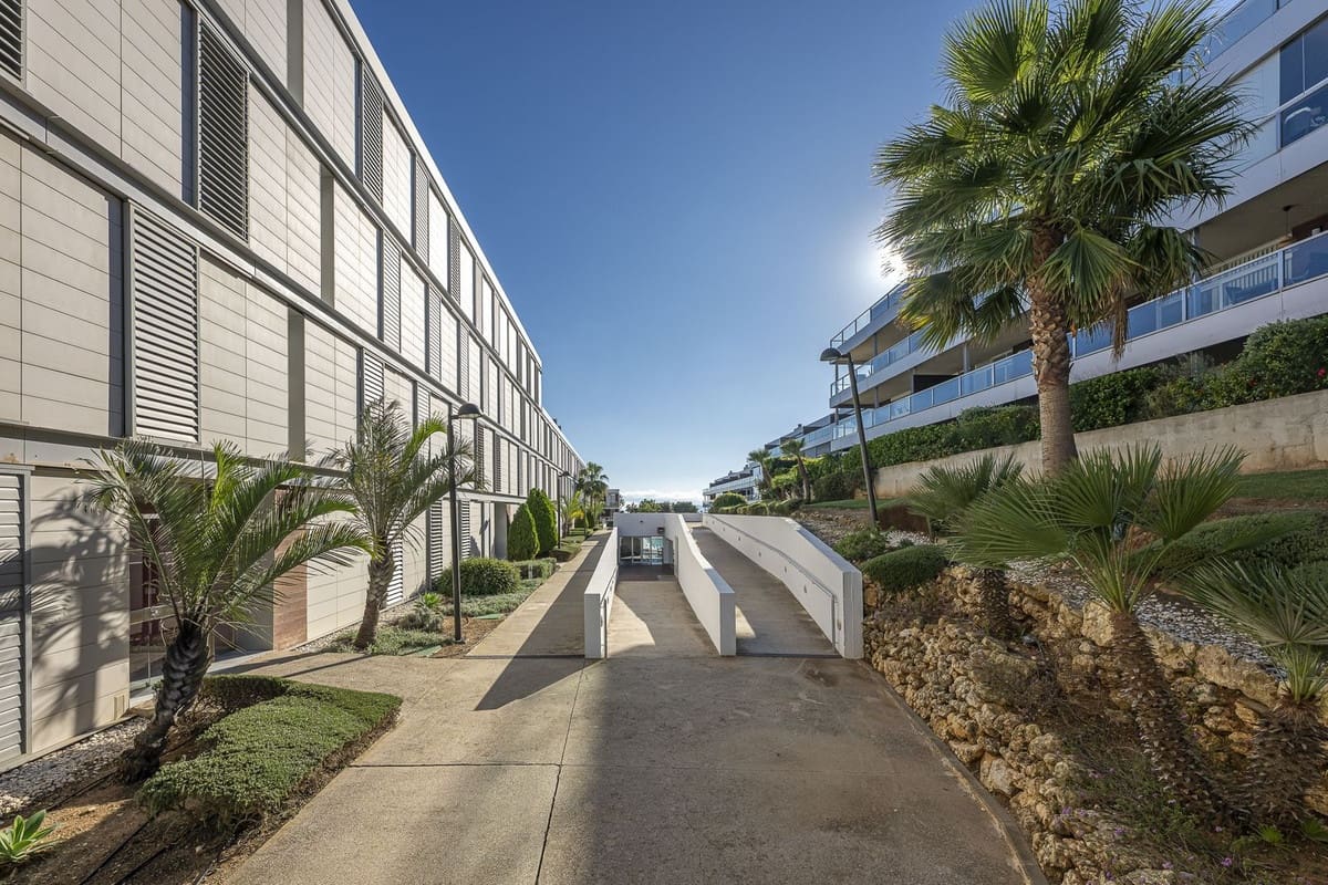 3 soveværelse Lejlighed til salg i Manilva med swimmingpool - € 450.000 (Ref: 9663987)