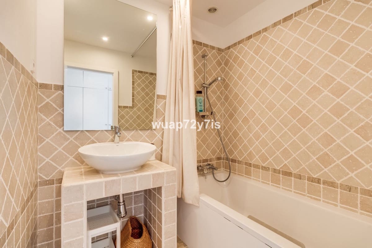 2 bedroom Apartment for sale in New Golden Mile with pool - € 475,000 (Ref: 9663989)