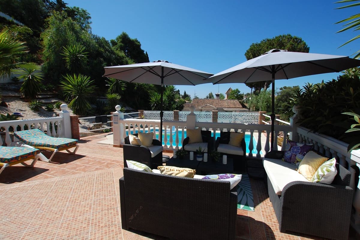 5 slaapkamer Villa te koop in Mijas Costa met zwembad - € 695.000 (Ref: 9663990)