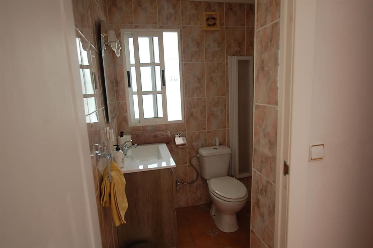 5 slaapkamer Villa te koop in Mijas Costa met zwembad - € 695.000 (Ref: 9663990)