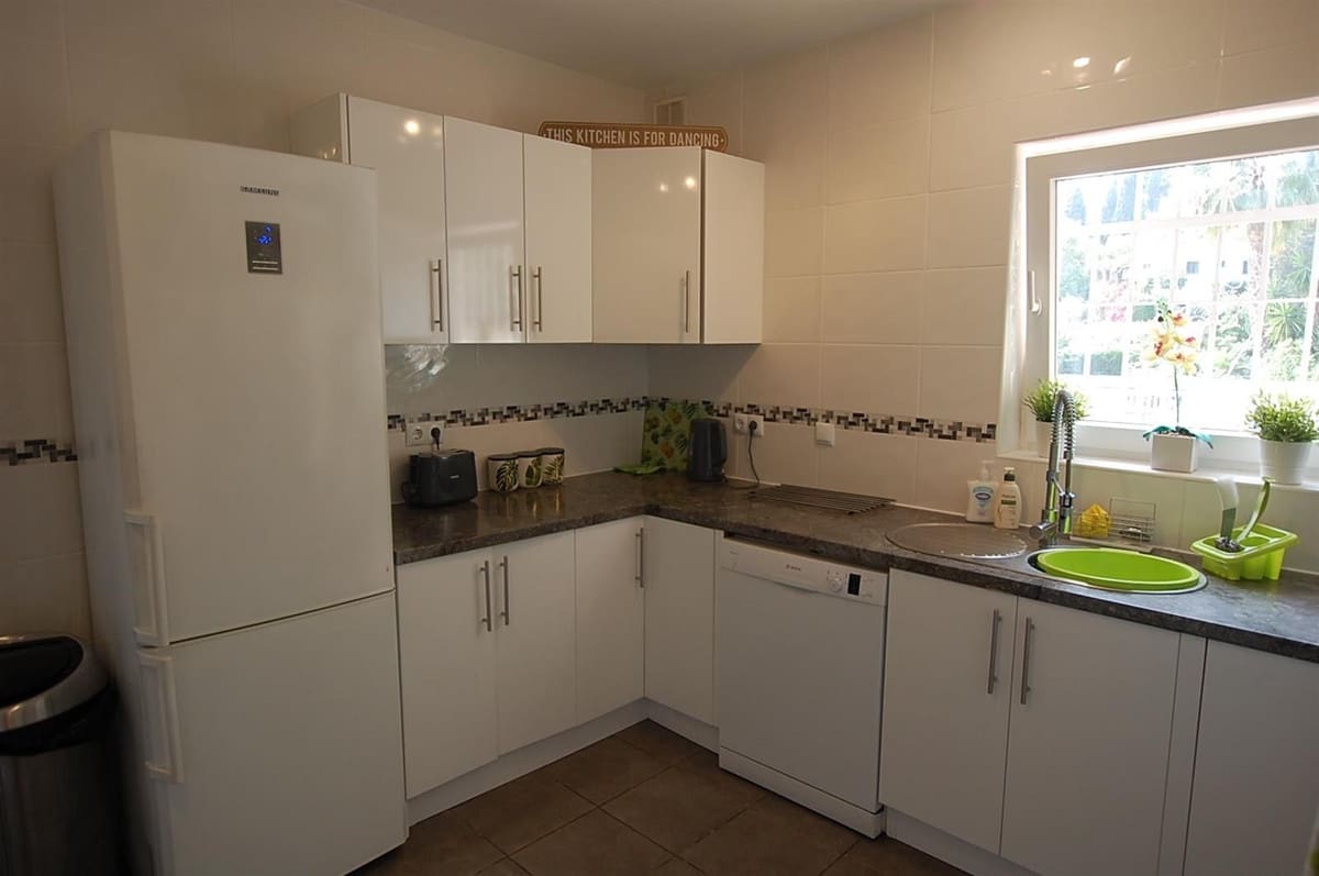 5 slaapkamer Villa te koop in Mijas Costa met zwembad - € 695.000 (Ref: 9663990)