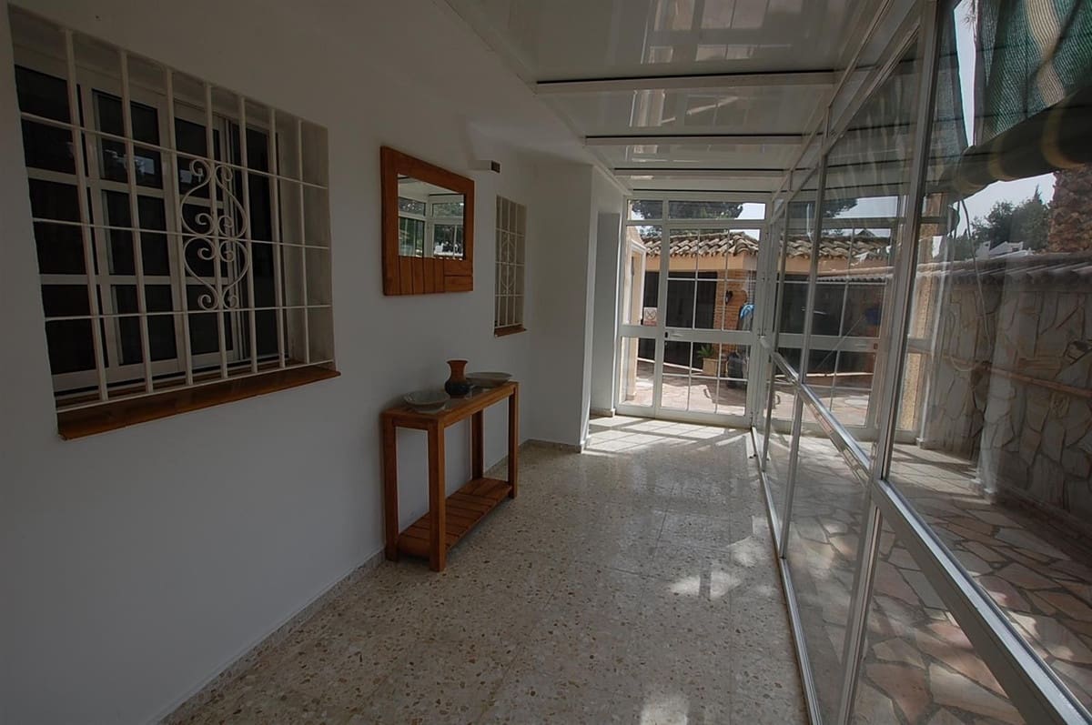 5 slaapkamer Villa te koop in Mijas Costa met zwembad - € 695.000 (Ref: 9663990)