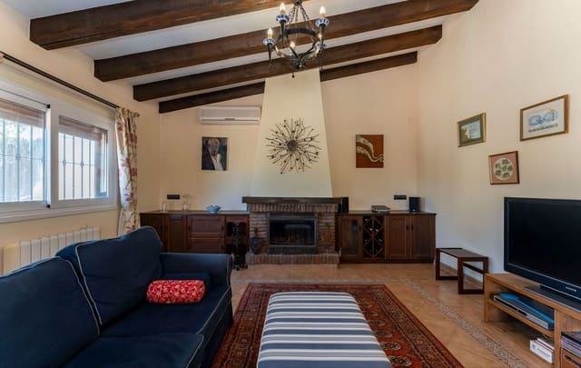 6 Zimmer Villa zu verkaufen in Alhaurín el Grande mit Pool Garage - 659.000 € (Ref: 9663993)