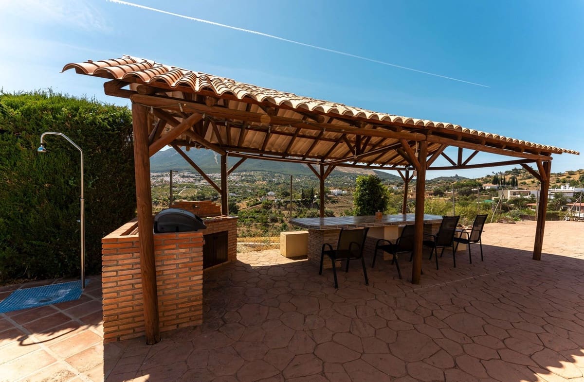 6 Zimmer Villa zu verkaufen in Alhaurin el Grande mit Pool Garage - 659.000 € (Ref: 9663993)