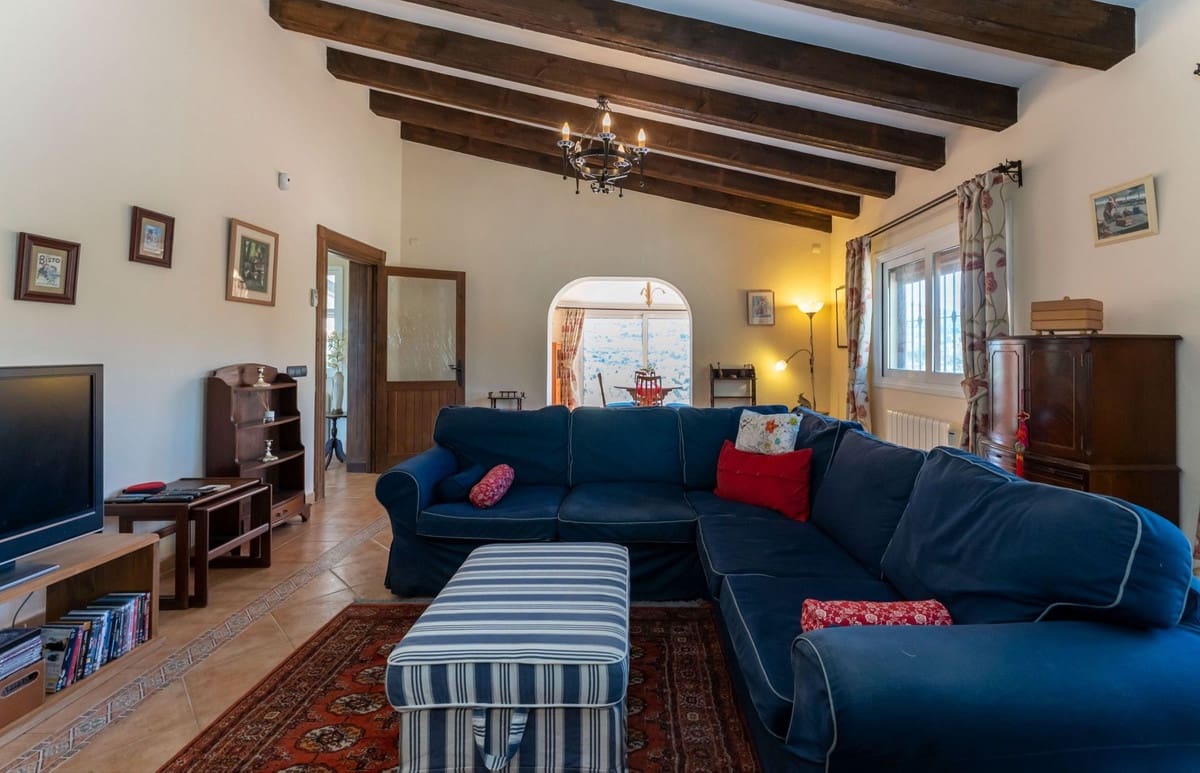 6 Zimmer Villa zu verkaufen in Alhaurin el Grande mit Pool Garage - 659.000 € (Ref: 9663993)