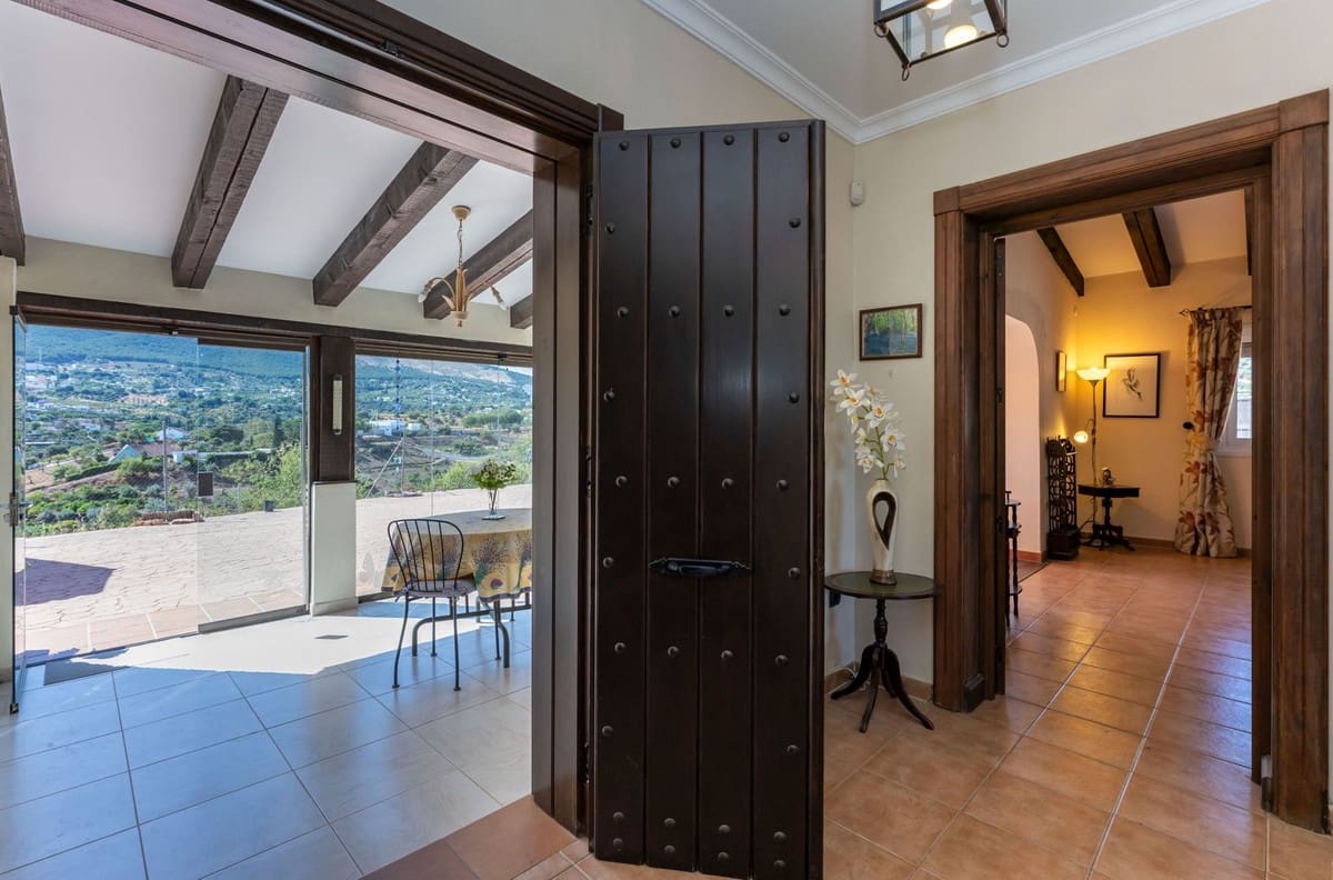 6 Zimmer Villa zu verkaufen in Alhaurin el Grande mit Pool Garage - 659.000 € (Ref: 9663993)