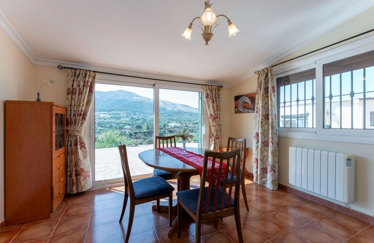 6 Zimmer Villa zu verkaufen in Alhaurin el Grande mit Pool Garage - 659.000 € (Ref: 9663993)