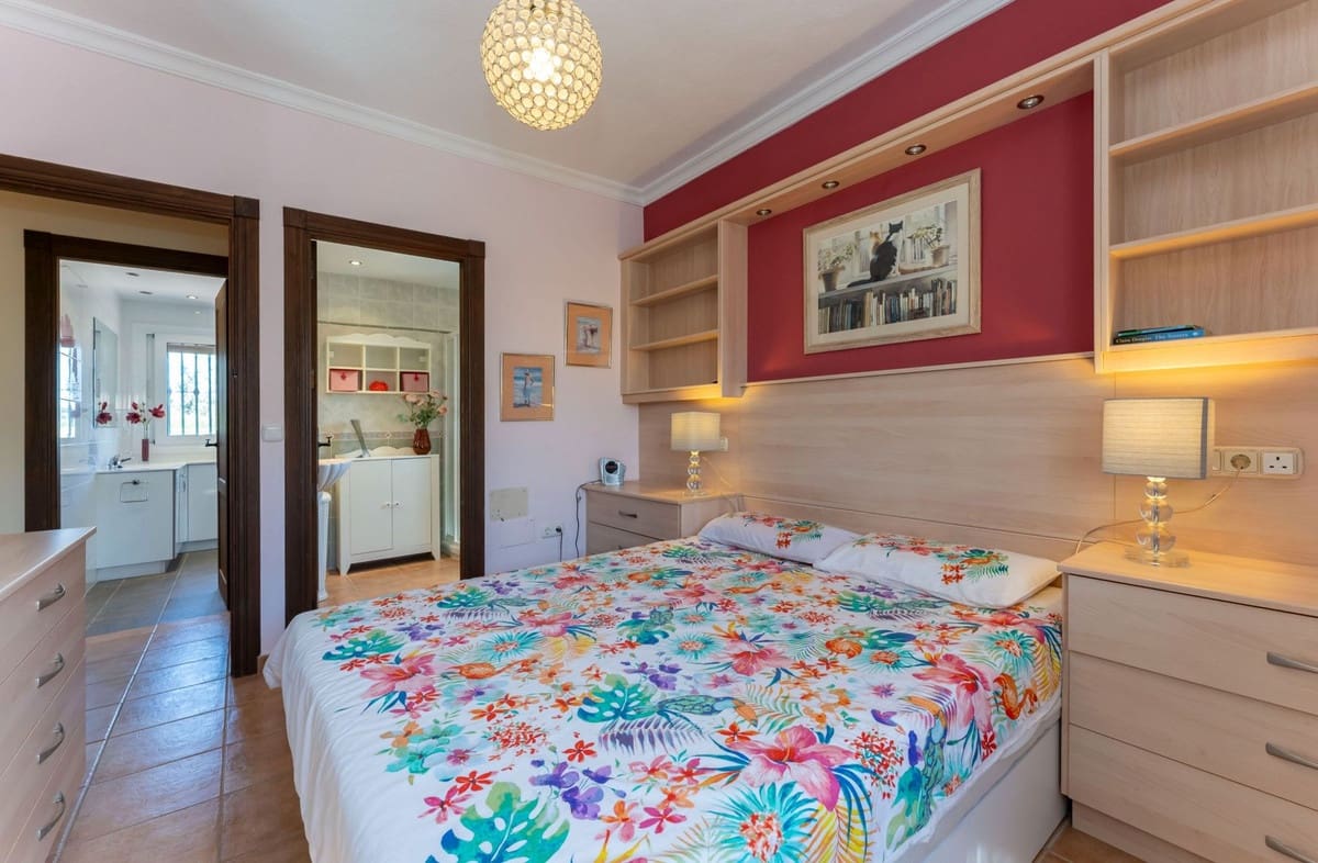 6 Zimmer Villa zu verkaufen in Alhaurin el Grande mit Pool Garage - 659.000 € (Ref: 9663993)