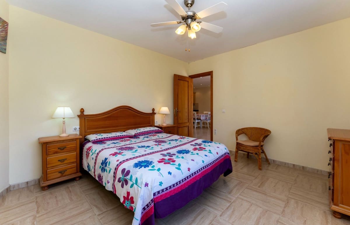 6 Zimmer Villa zu verkaufen in Alhaurin el Grande mit Pool Garage - 659.000 € (Ref: 9663993)