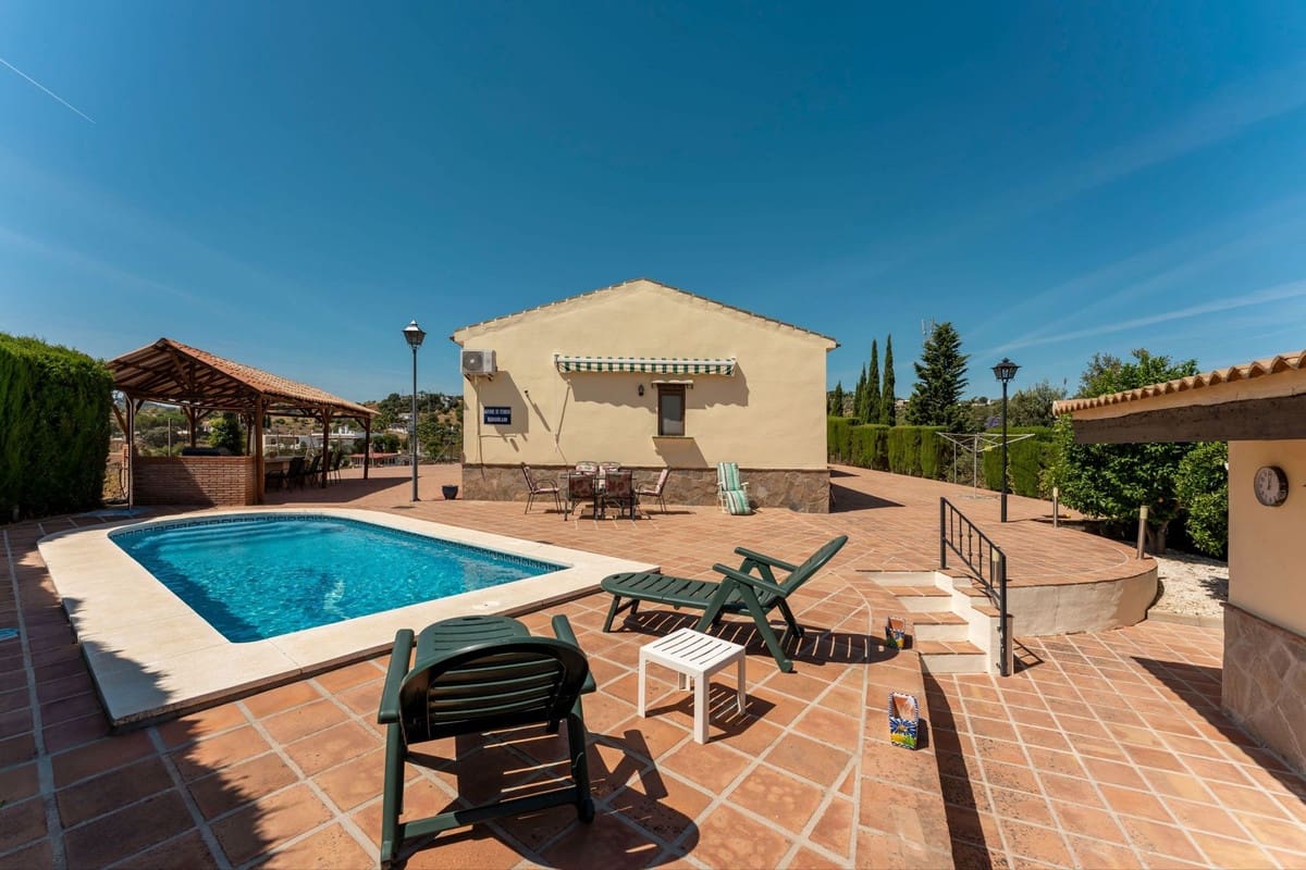 6 Zimmer Villa zu verkaufen in Alhaurin el Grande mit Pool Garage - 659.000 € (Ref: 9663993)