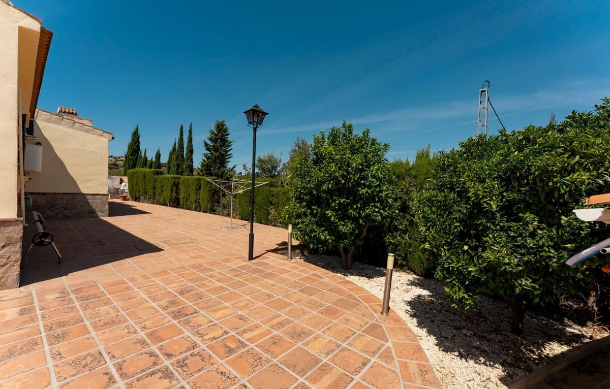 6 Zimmer Villa zu verkaufen in Alhaurin el Grande mit Pool Garage - 659.000 € (Ref: 9663993)