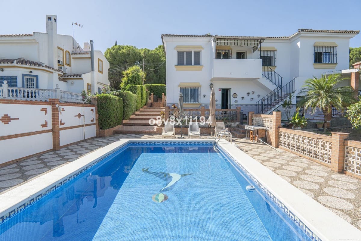 5 camera da letto Villa in vendita in Alhaurin de la Torre con piscina - 580.000 € (Rif: 9663994)