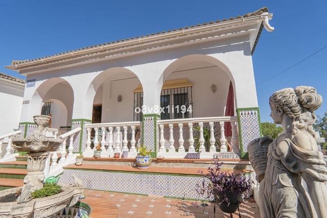 5 camera da letto Villa in vendita in Alhaurín de la Torre con piscina - 580.000 € (Rif: 9663994)