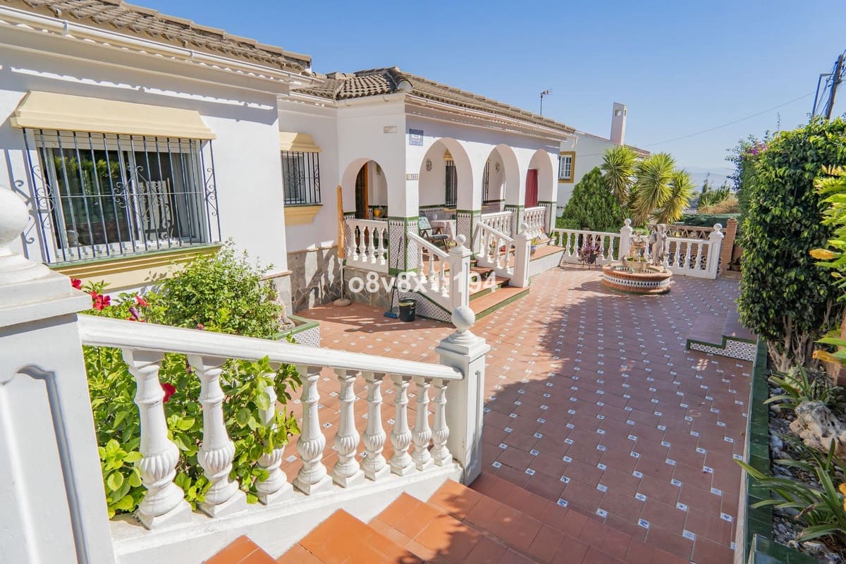 5 camera da letto Villa in vendita in Alhaurin de la Torre con piscina - 580.000 € (Rif: 9663994)