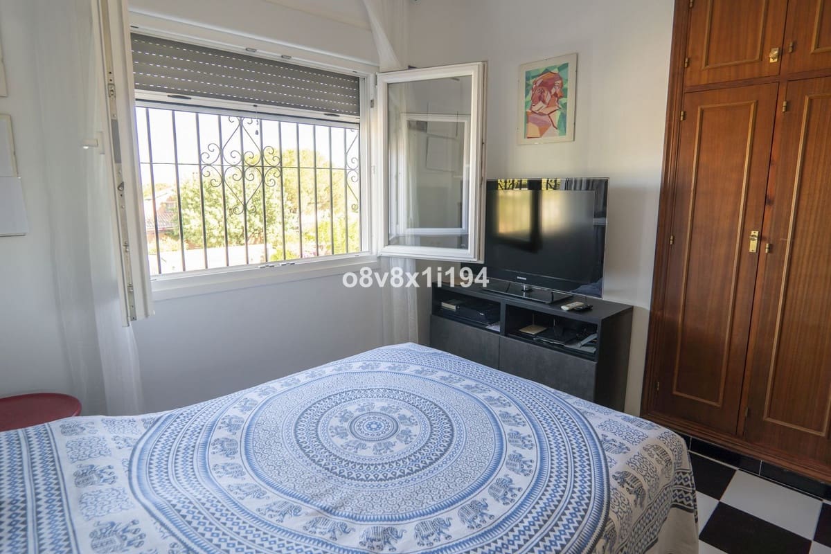 5 camera da letto Villa in vendita in Alhaurin de la Torre con piscina - 580.000 € (Rif: 9663994)