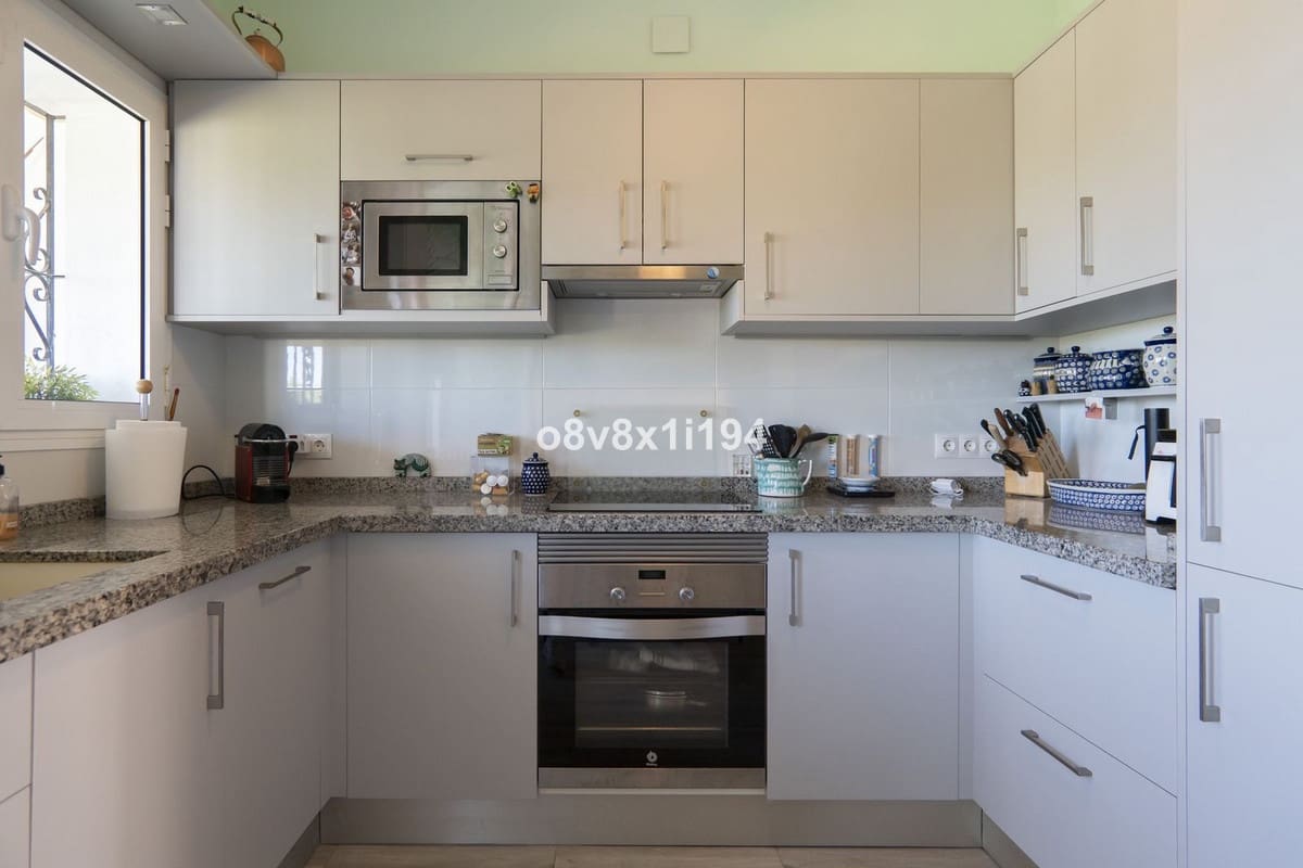 5 camera da letto Villa in vendita in Alhaurin de la Torre con piscina - 580.000 € (Rif: 9663994)