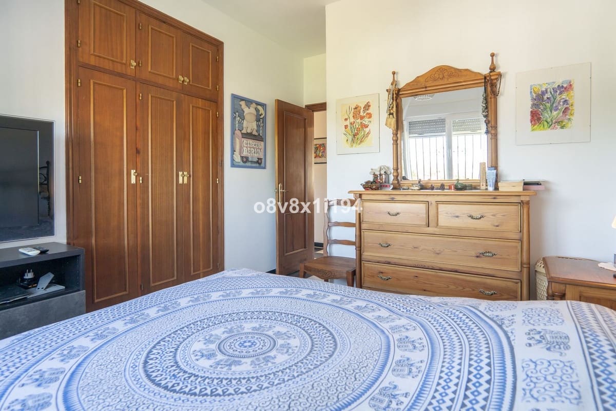 5 camera da letto Villa in vendita in Alhaurin de la Torre con piscina - 580.000 € (Rif: 9663994)