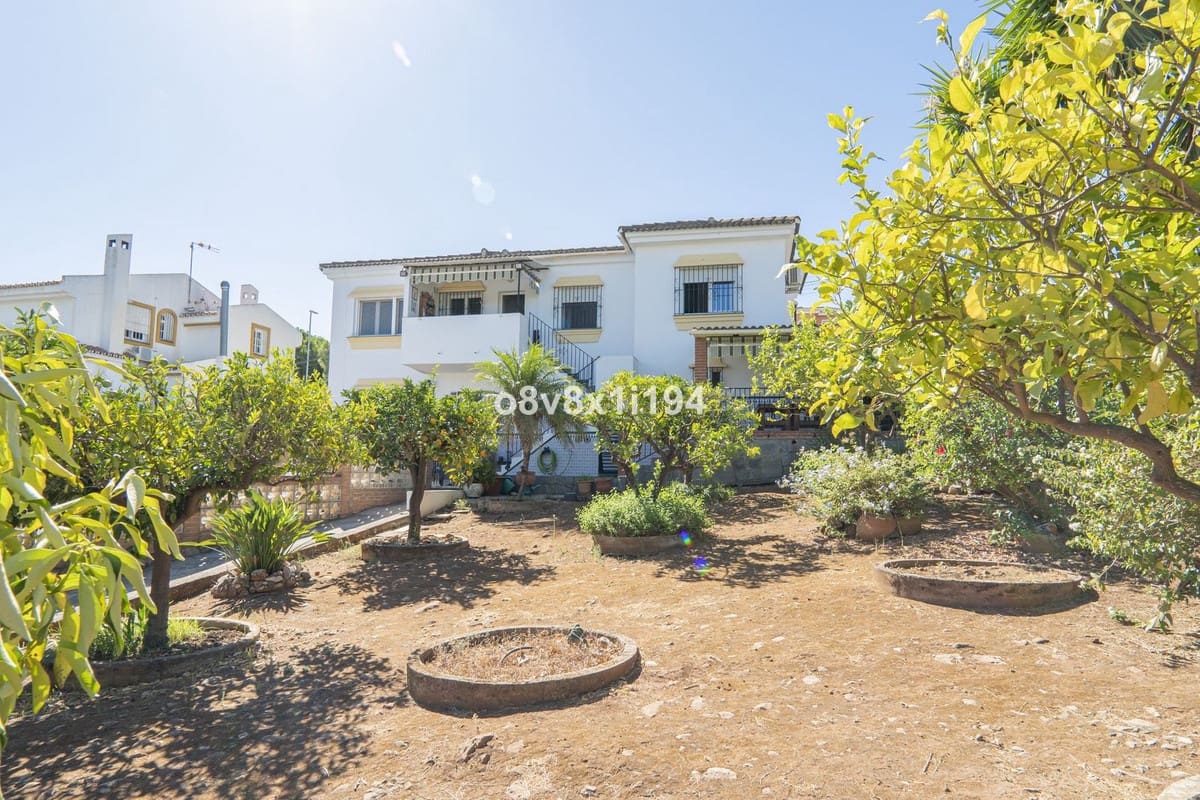 5 camera da letto Villa in vendita in Alhaurin de la Torre con piscina - 580.000 € (Rif: 9663994)