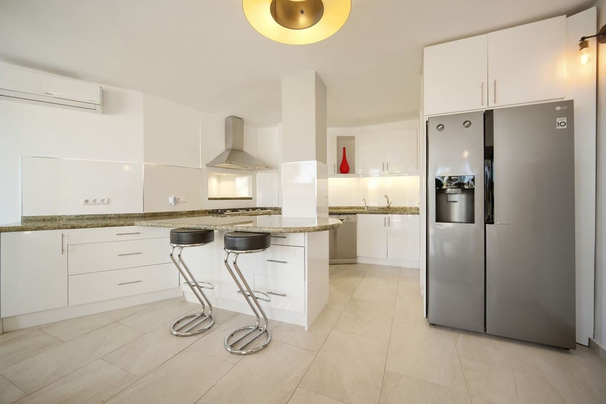 4 chambre Villa/Maison à vendre à Mijas Costa avec piscine - 1 540 000 € (Ref: 9663995)