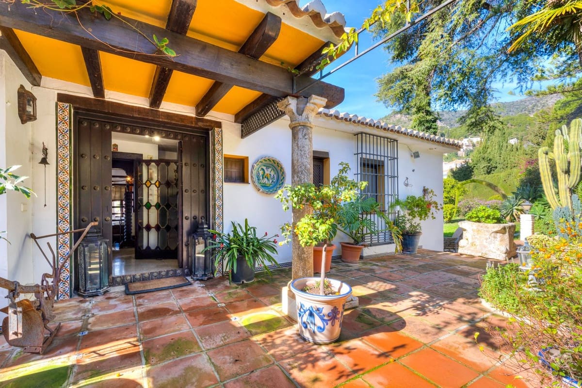 4 sovrum Villa till salu i Mijas med pool garage - 1 399 000 € (Ref: 9663998)