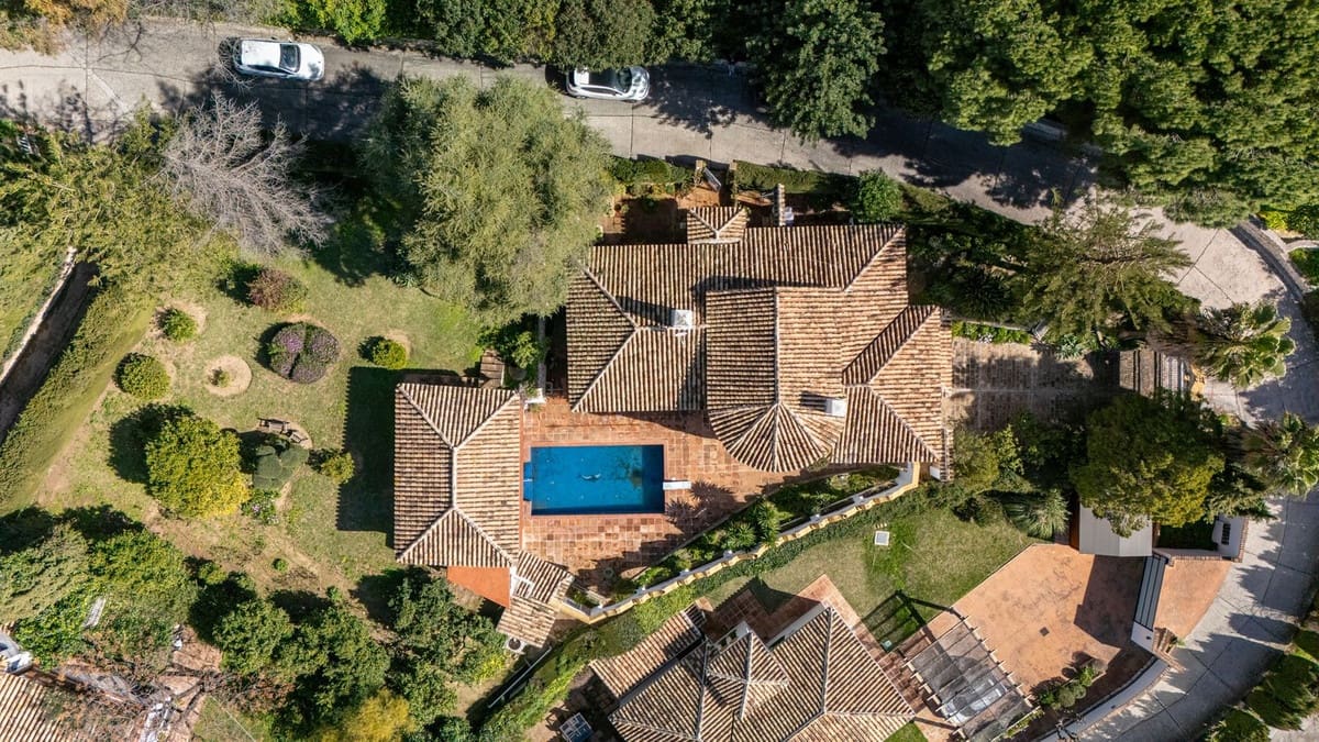 4 sovrum Villa till salu i Mijas med pool garage - 1 399 000 € (Ref: 9663998)