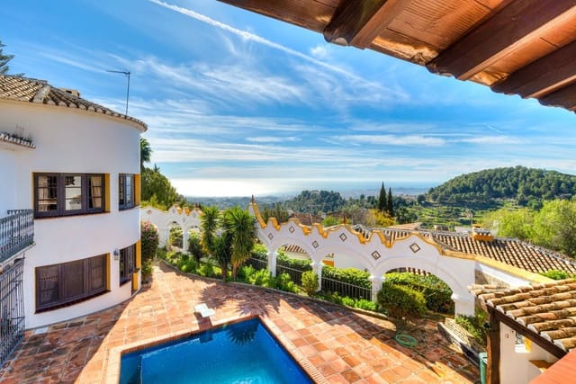 4 slaapkamer Villa te koop in Mijas pueblo, Mijas met zwembad garage - € 1.399.000 (Ref: 9663998)