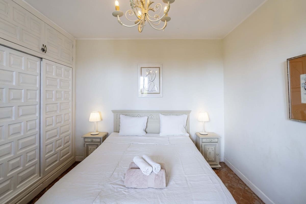 Chalet de 6 habitaciones en Fuengirola en venta con piscina garaje - 1.195.000 € (Ref: 9664000)