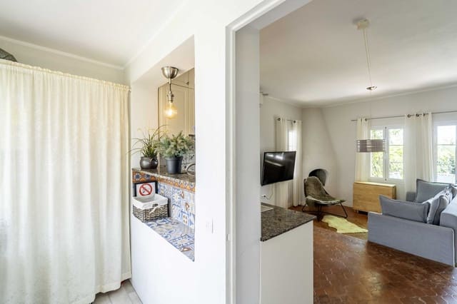 6 makuuhuone Huvila myytävänä paikassa Centro ciudad, Fuengirola mukana uima-altaan 
autotalli - 1 195 000 € (Ref: 9664000)