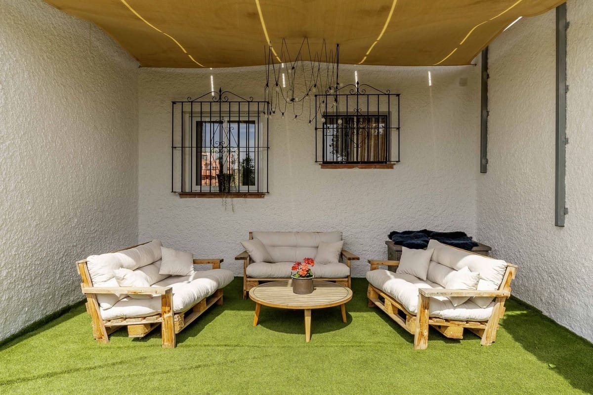 Chalet de 6 habitaciones en Fuengirola en venta con piscina garaje - 1.195.000 € (Ref: 9664000)