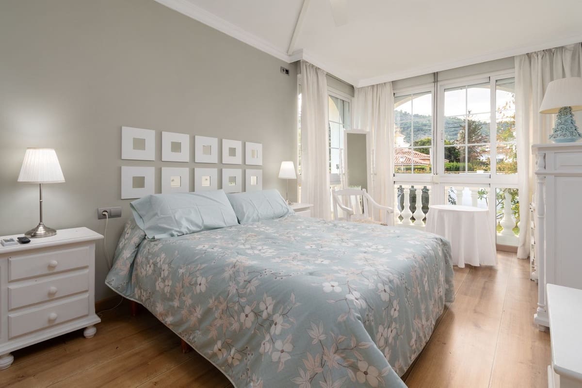 7 chambre Villa/Maison à vendre à Alhaurin de la Torre avec piscine - 1 250 000 € (Ref: 9664004)