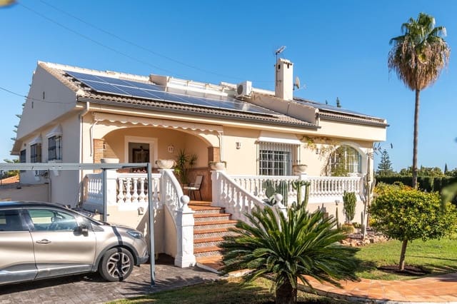 7 chambre Villa/Maison à vendre à Alhaurín de la Torre avec piscine - 1 250 000 € (Ref: 9664004)