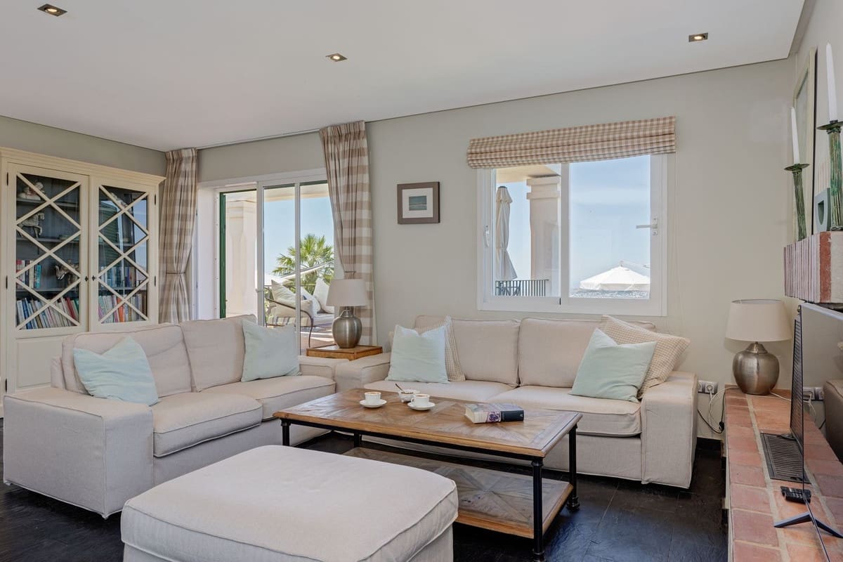 6 soverom Villa til salgs i Mijas med svømmebasseng garasje - € 1 850 000 (Ref: 9664005)