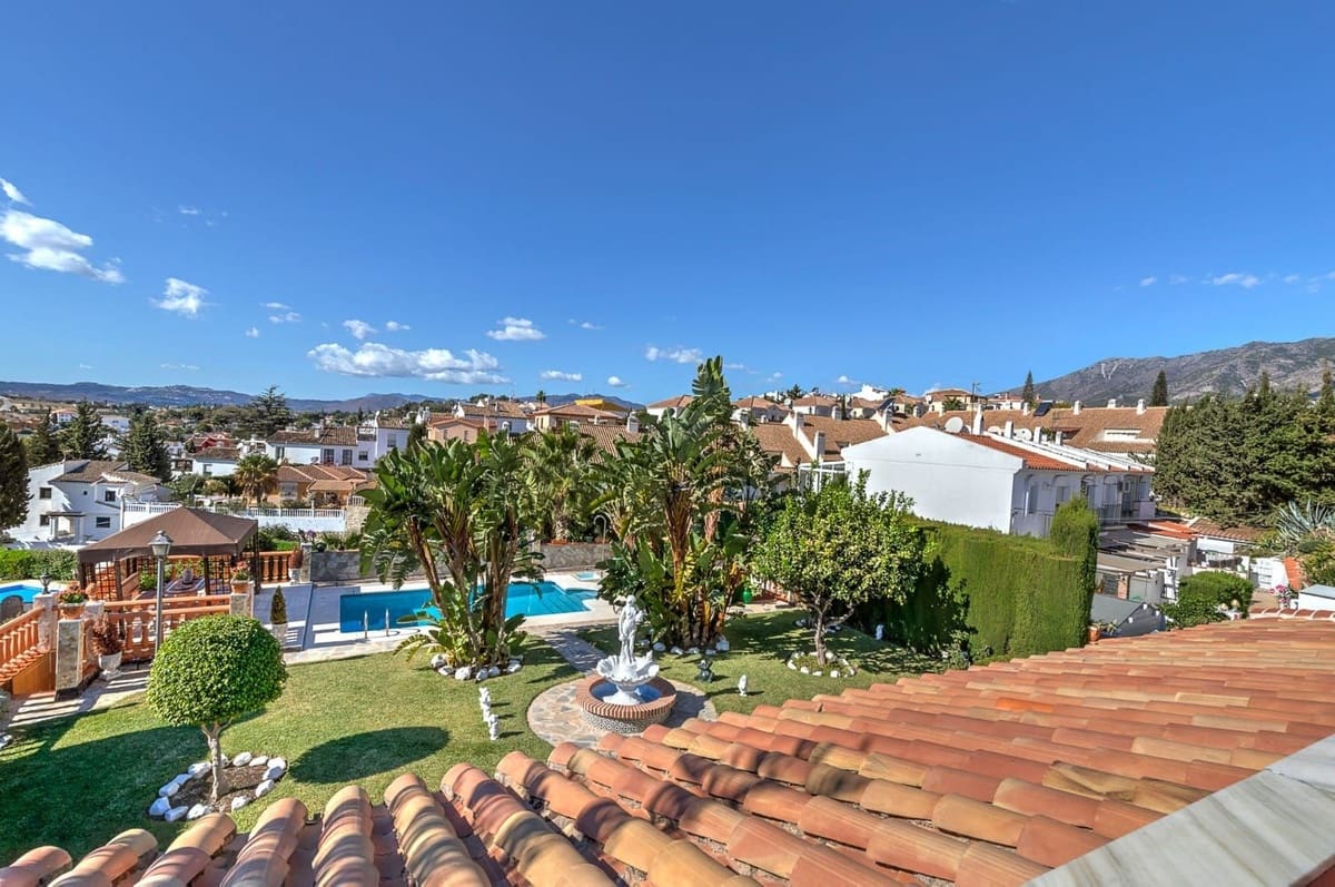 4 bedroom Villa for sale in Mijas with pool - € 1,100,000 (Ref: 9664006)