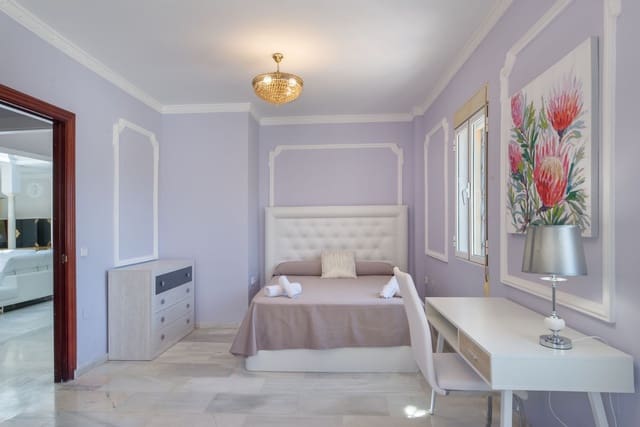 10 chambre Villa/Maison à vendre à Las Chapas, Marbella avec piscine - 1 880 000 € (Ref: 9664007)