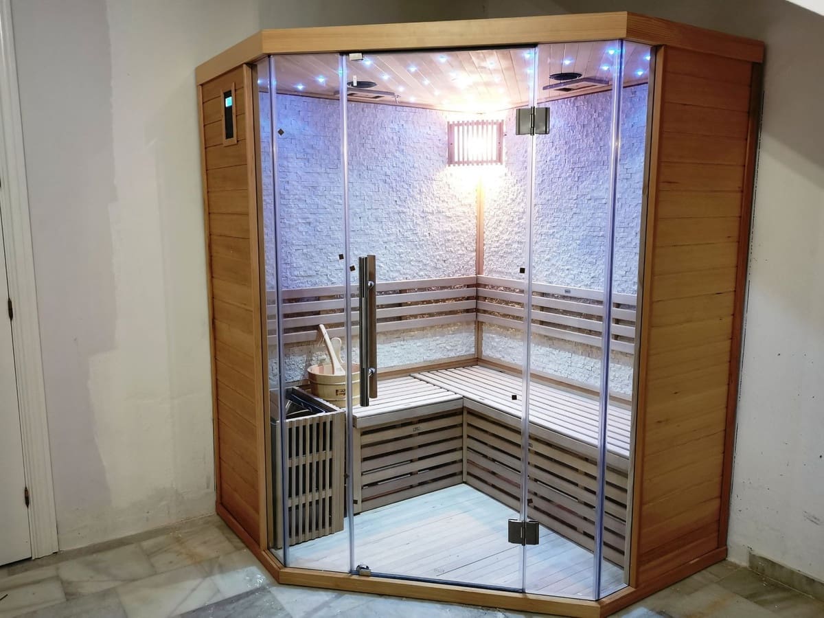 10 chambre Villa/Maison à vendre à Las Chapas avec piscine - 1 880 000 € (Ref: 9664007)