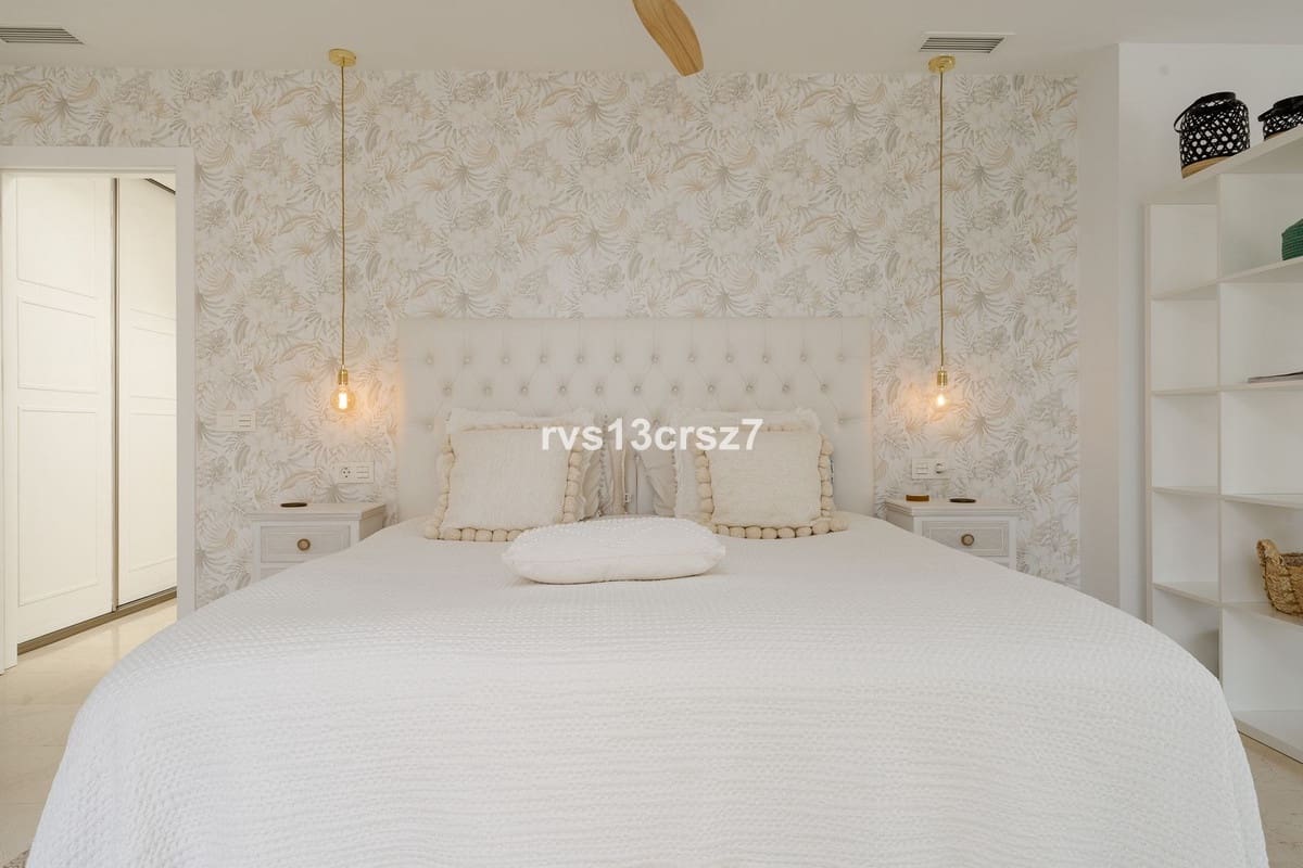 4 makuuhuone Huvila myytävänä paikassa El Rosario mukana uima-altaan - 1 649 000 € (Ref: 9664008)